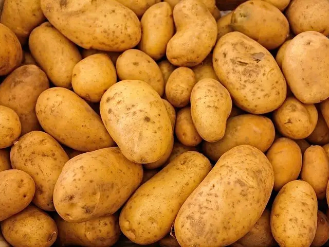 Irish potatoes  1kg